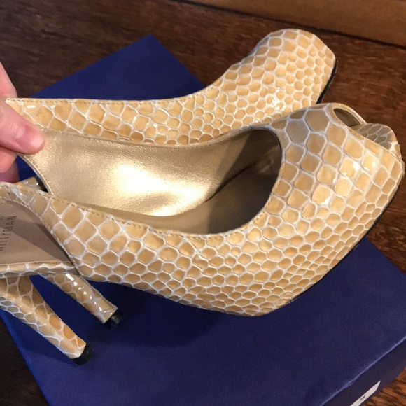 Stuart Weitzman slingback pumps - Picture 4 of 6